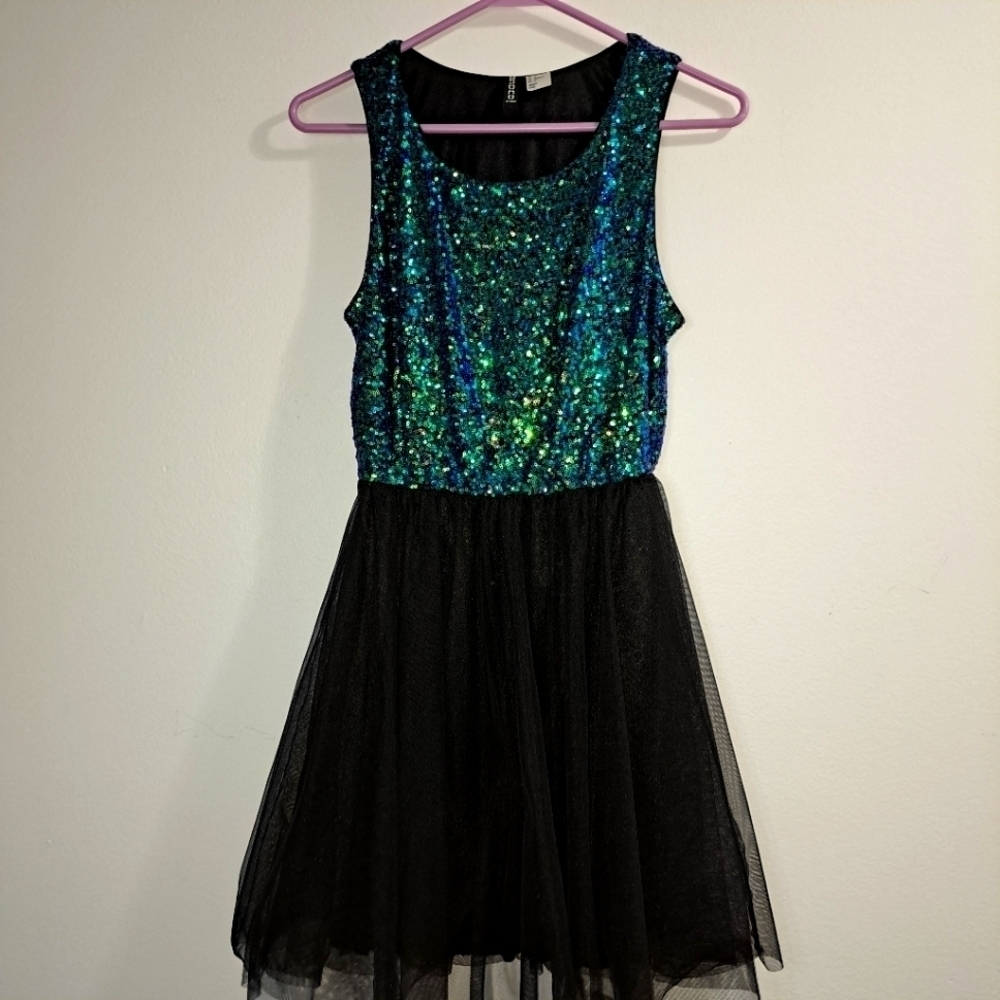 3 FOR 12 SALE DIVIDED by H&M Sequin Tule Skirt Dress Size 6